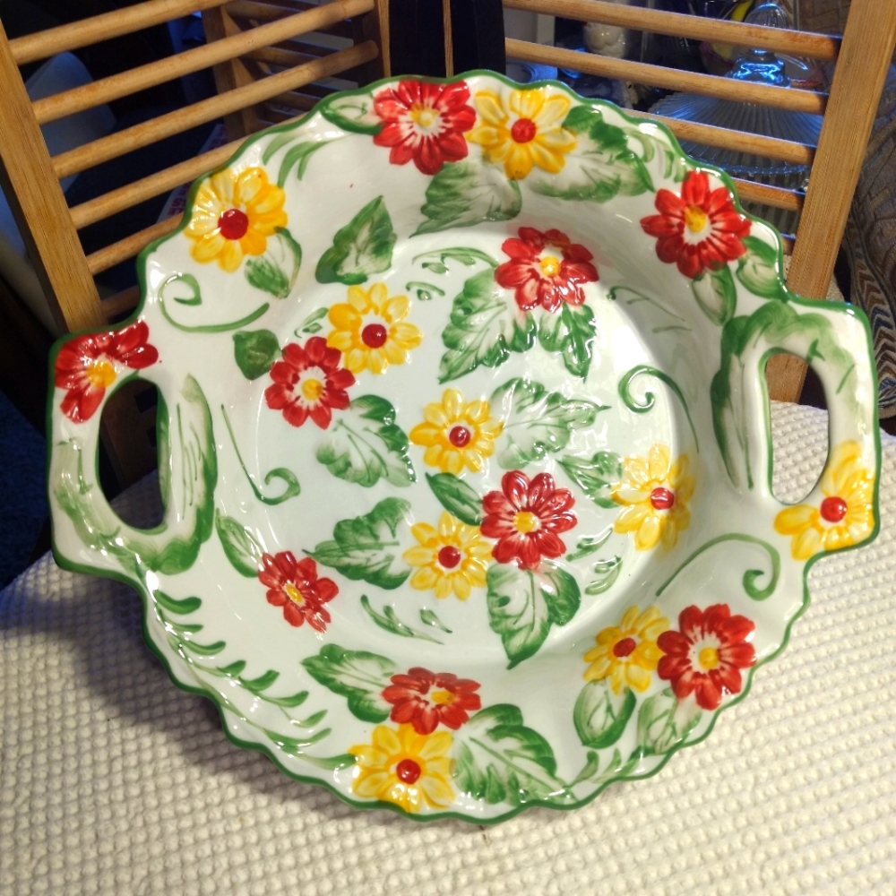 11' TEMP-TATIONS By Tara Casserole/Baking Dish in Red/Yellow Floral - 1QT.  